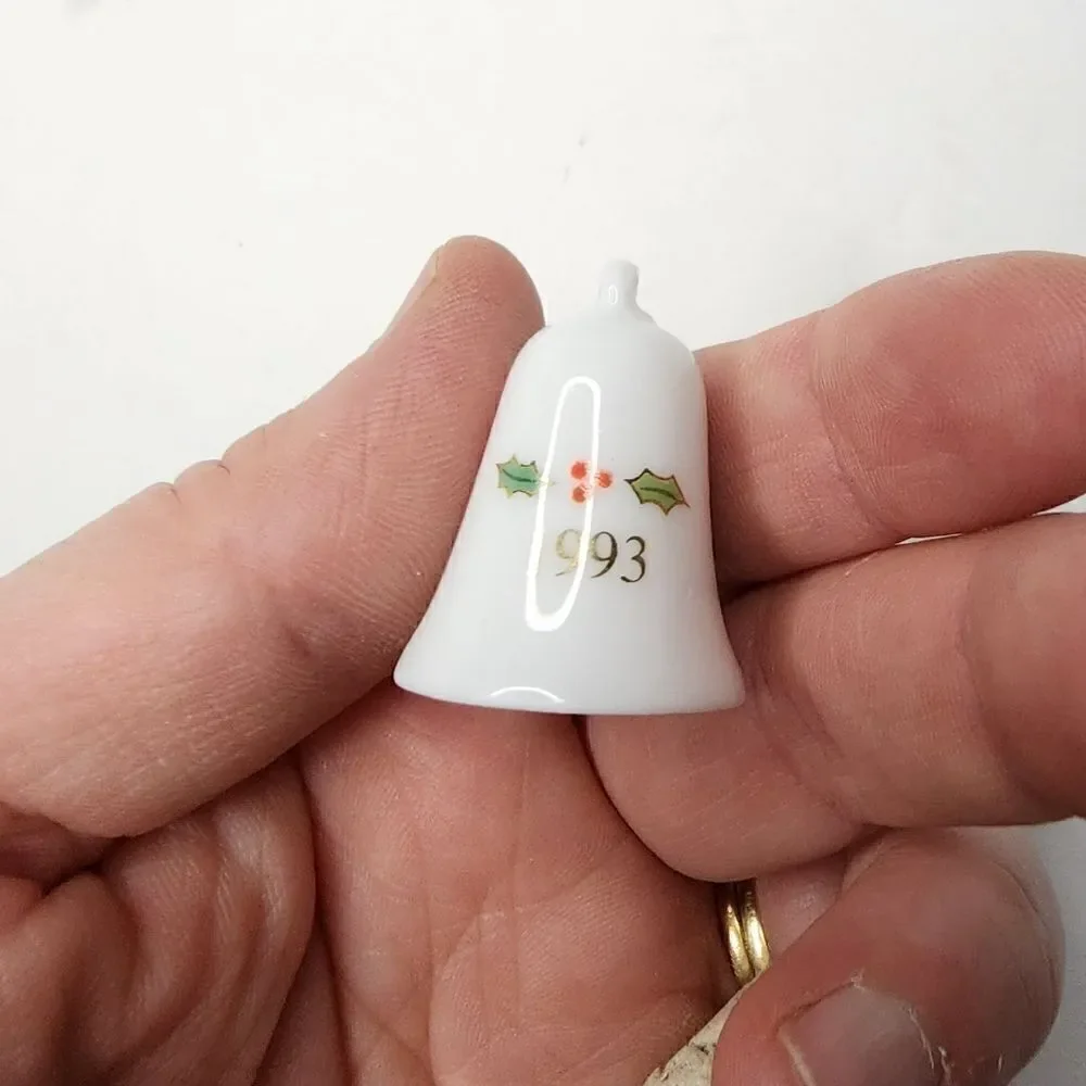 Hallmark Miniature Keepsake Ornament Thimble Bells 1993